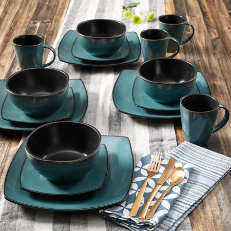 Dinnerware Set