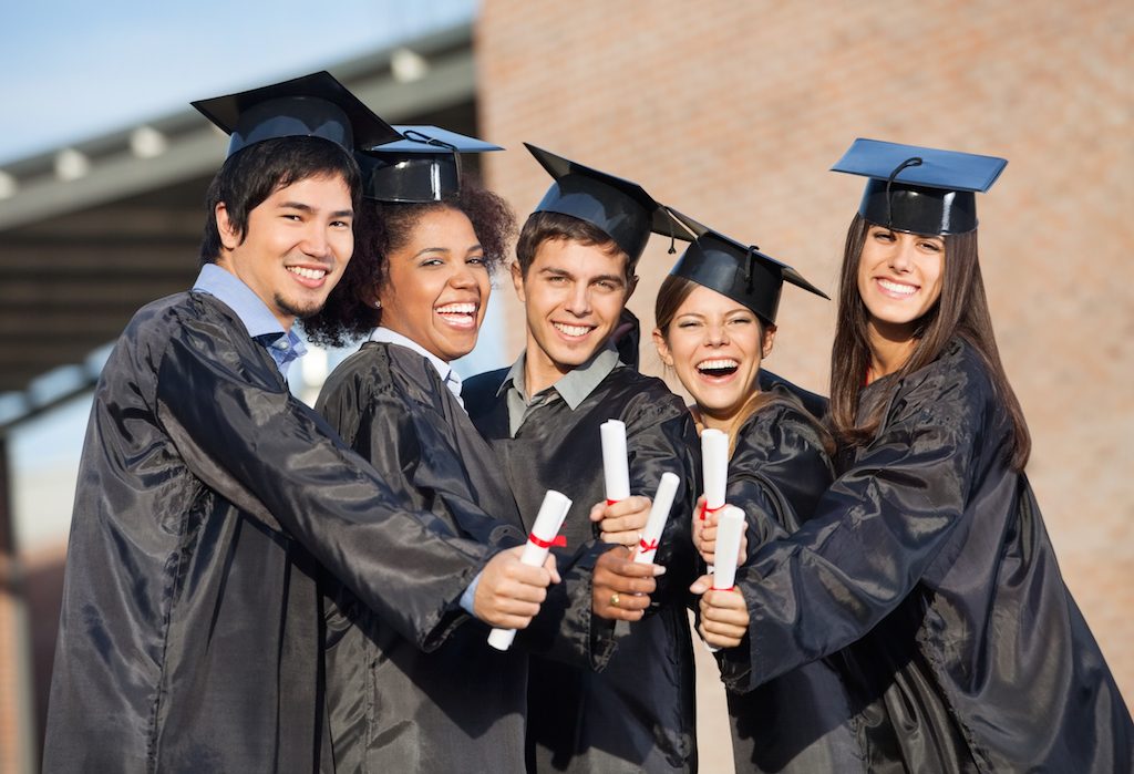 10 Tips for an Unforgettable Graduation Party