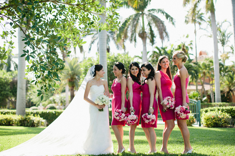 Bride’s Guide to Bridesmaids | Bridesmaid Tips | RegistryFinder.com 