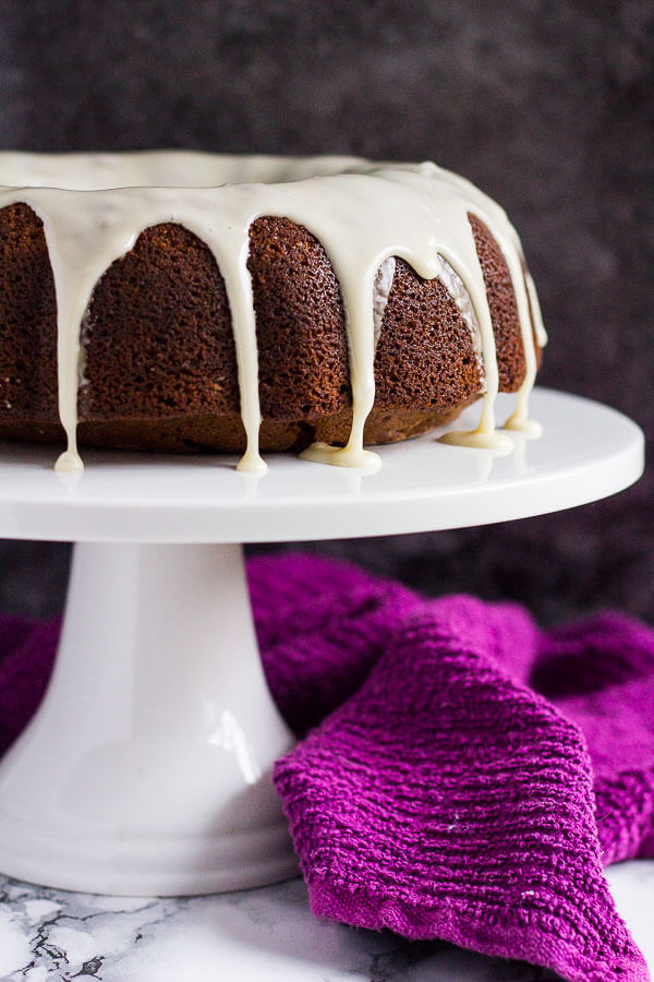 Be the hostess with the mostess and serve this Gingerbread Bundt Cake | Simple and Delicious Holiday Dessert Recipes from RegistryFinder.com