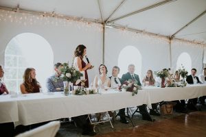 Maid of Honor Guide: give a well-planned, thoughtful speech | RegistryFinder.com