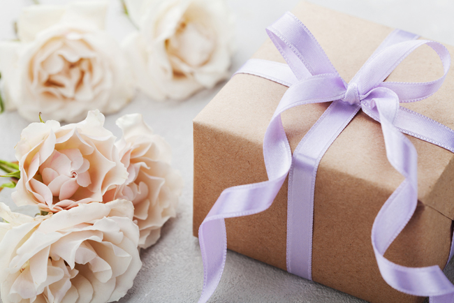 Wedding gifts | Bridesmaid budgeting