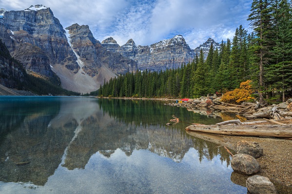 Fall honeymoon destination | Banff honeymoon