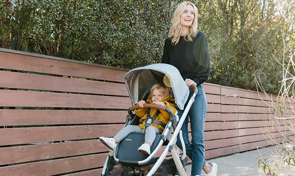 Stroller with non-toxic fabric