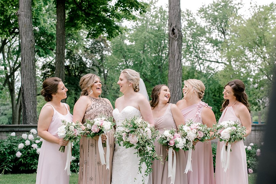 What Costs Should the Bride Cover for Her Bridesmaids?