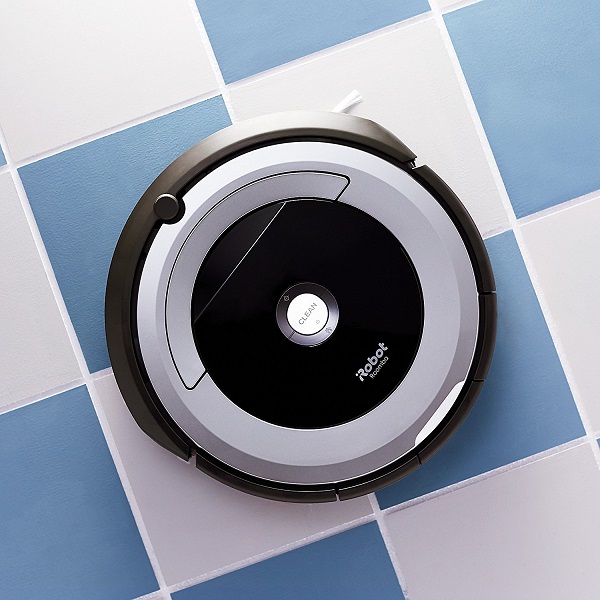 Smart Home Gadgets To Make Your Life Easier | Roomba Vacuum