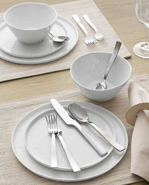 Wedding Gifts for a Second Marriage | Dish set
