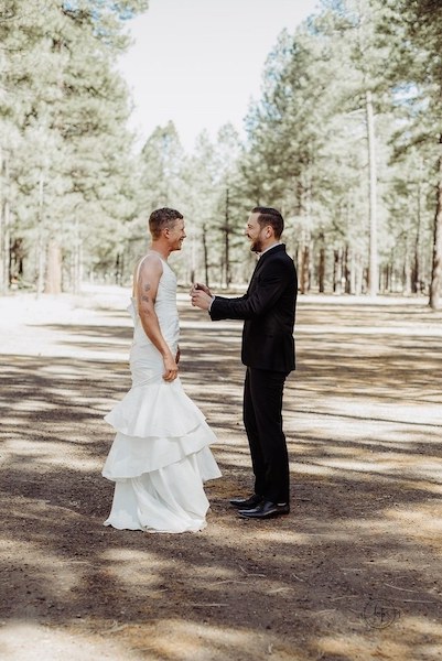 Embracing the Unexpected on Your Wedding Day | Family Photobombs