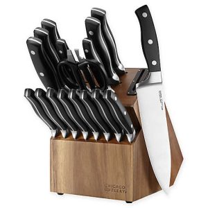 20 Best Items to Add to Your Wedding Registry at Bed Bath & Beyond | Chicago Cutlery® Insignia Classic 18-Piece Knife Block Set in Black