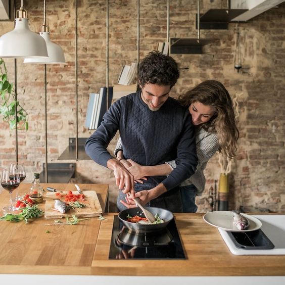 dinner at home date