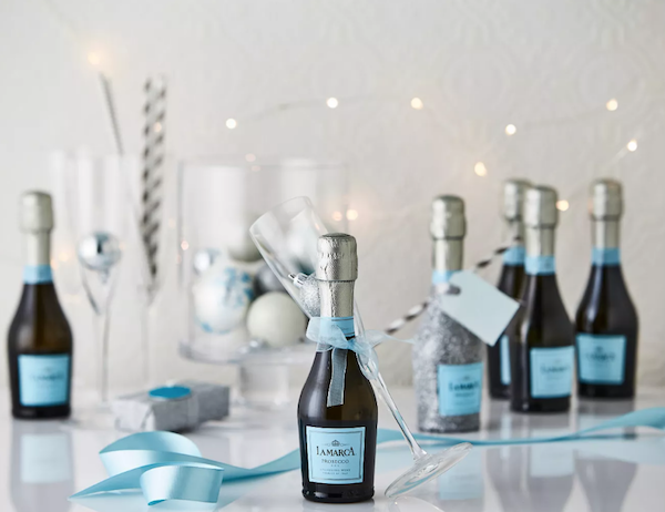 bridesmaid gift | prosecco