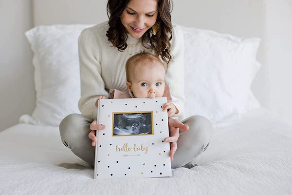 Best Baby Gifts (Guide & Ideas)