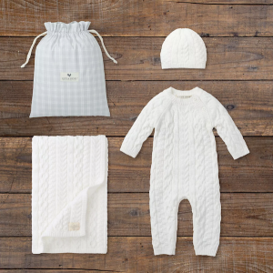 Last-Minute Baby Shower Gifts | Baby Outfit