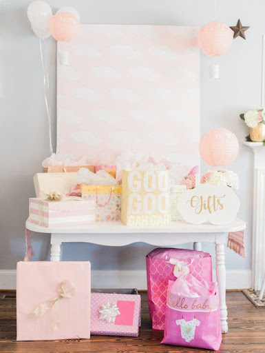 pink gift bags