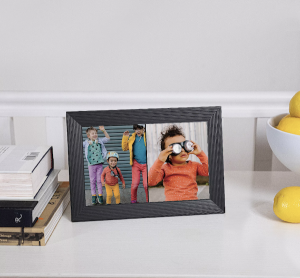 digital picture frame