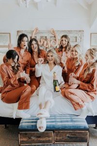 bridesmaids getting ready