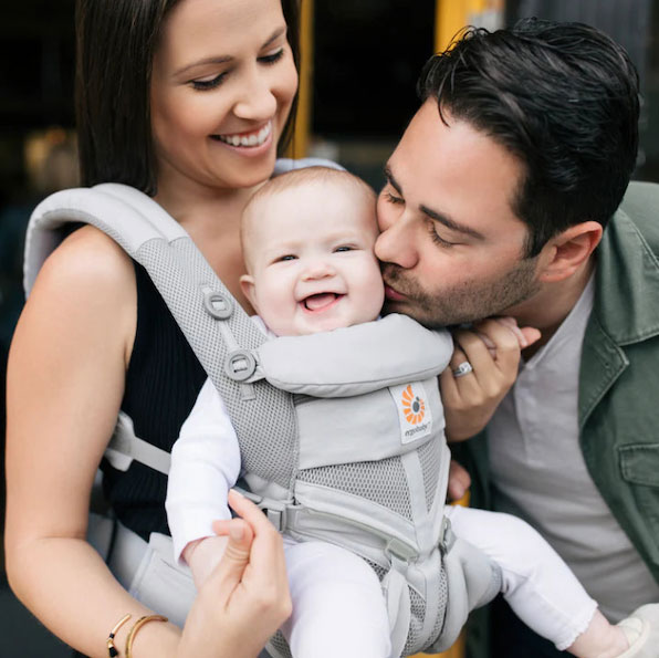 ERGOBaby Baby Carrier via LittleMissEllie.com