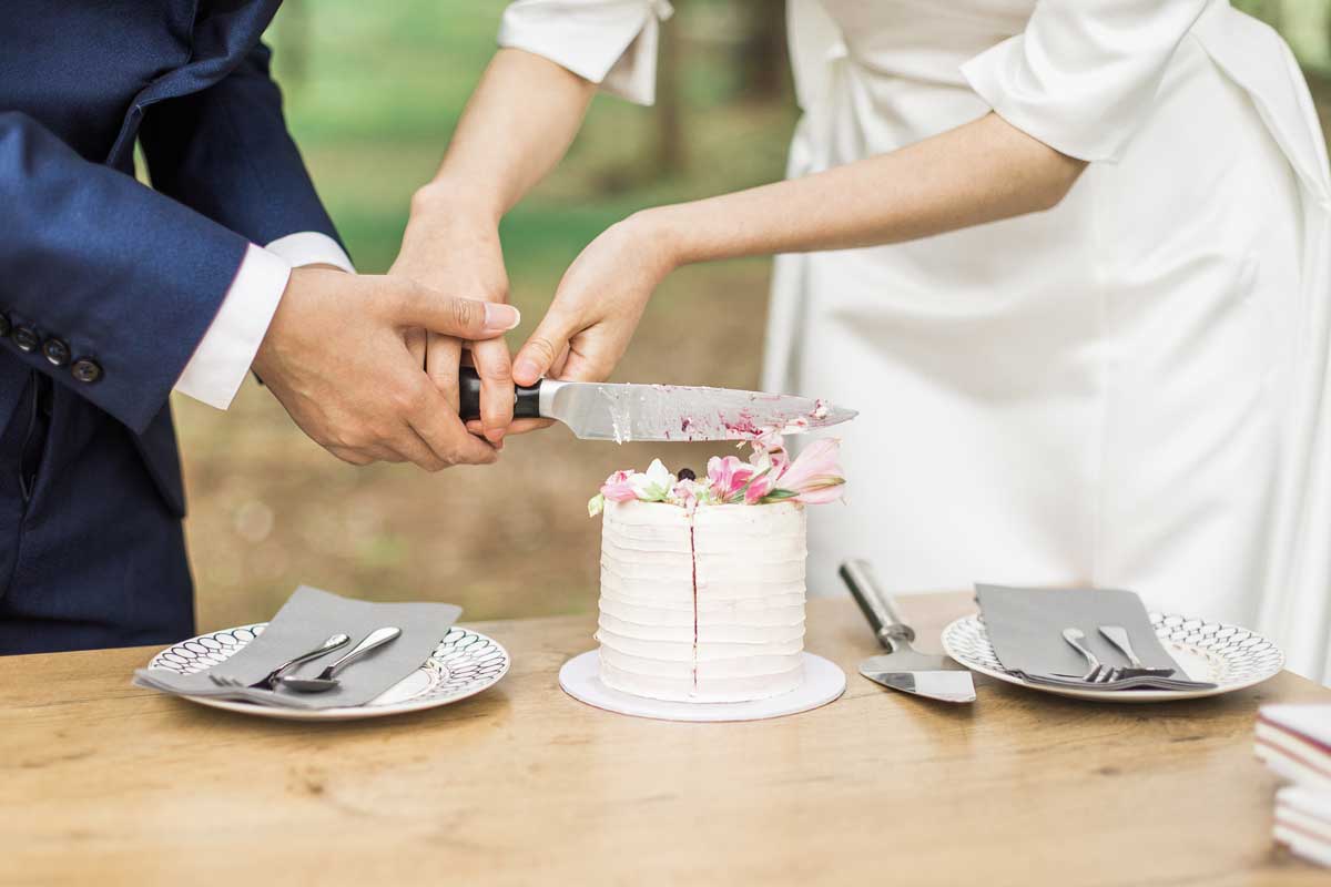 Should I Send a Wedding Gift to My Nephew If Not Invited to the Ceremony?