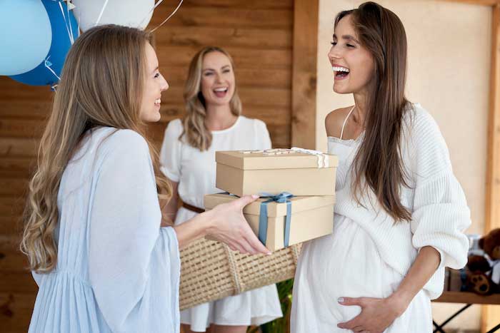 baby shower timeline