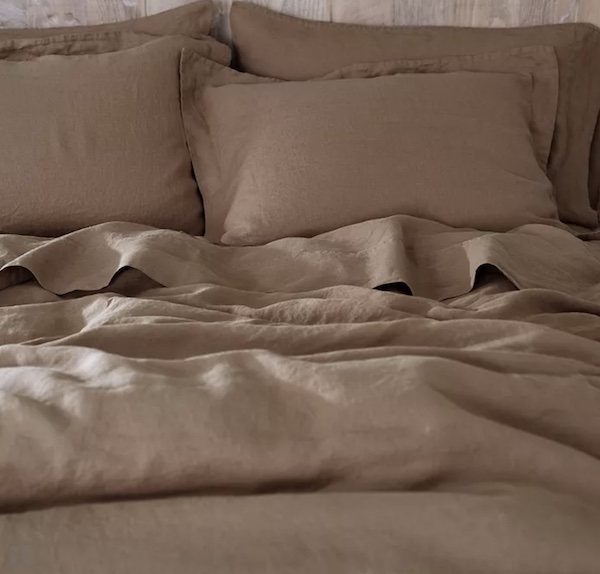 Coyuchi Relaxed Linen 4-Piece Sheet Set